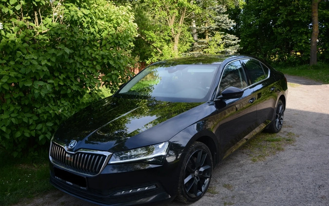 Skoda Superb cena 89999 przebieg: 222000, rok produkcji 2020 z Siedlce małe 92